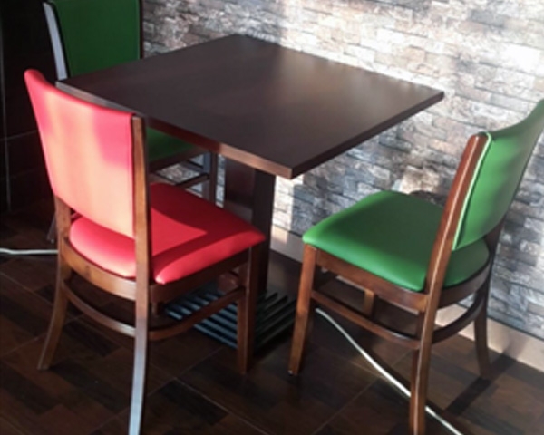 durable wood tables and Chairs for restaurants in Dubai