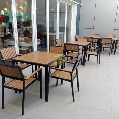Aluminium & teak outdoor restaurant tables